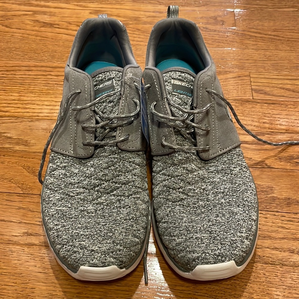 Skechers tennis shoes. Brand new.